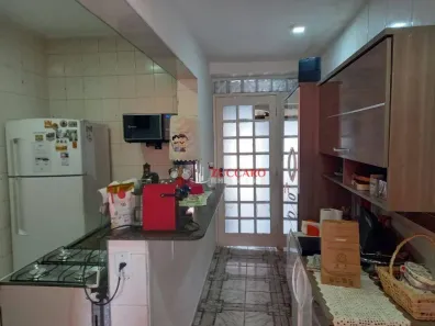Casa com 2 Quartos à venda, 128m² no Jardim Santa Mena, Guarulhos