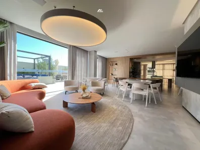 Apartamento com 3 Quartos à venda, 132m² no Meia Praia, Itapema
