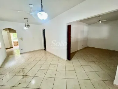 Casa com 3 Quartos para alugar, 180m² no Patrimônio, Uberlândia