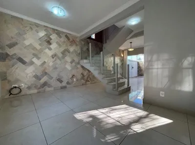 Casa com 3 Quartos à venda, 140m² no Castelo, Belo Horizonte