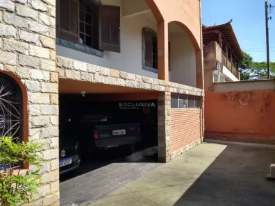 Casa com 3 Quartos à venda, 270m² no Vera Cruz, Contagem