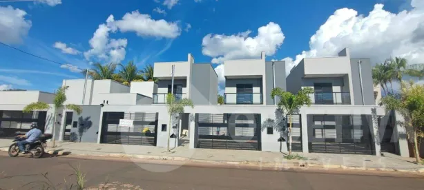 Casa com 3 Quartos à venda, 140m² no Jardim Colina, Uberlândia