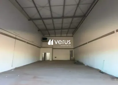 Galpão/Depósito/Armazém para alugar, 200m² no Segismundo Pereira, Uberlândia