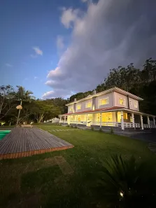 Fazenda/Sítio com 5 Quartos à venda, 520m² no , Nova Trento