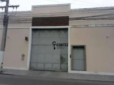 Galpão/Depósito/Armazém à venda, 690m² no Centro, Niterói