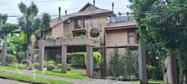 Casa com 2 Quartos à venda, 163m² no Chácara das Pedras, Porto Alegre