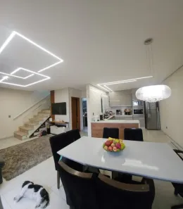 Sobrado com 3 Quartos à venda, 128m² no Vila Oliveira, Mogi das Cruzes