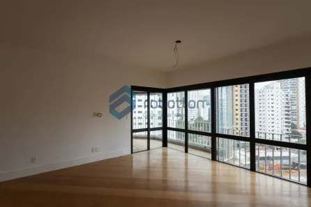 Apartamento com 3 Quartos para venda ou aluguel, 180m² no Moema, São Paulo