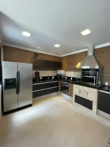 Casa de Condomínio com 4 Quartos para alugar, 450m² no Alphaville, Santana de Parnaíba