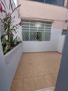 Casa com 3 Quartos para alugar, 90m² no Tropical, Contagem