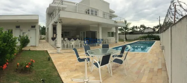 Sobrado com 6 Quartos para venda ou aluguel, 680m² no Praia das Palmeiras, Caraguatatuba