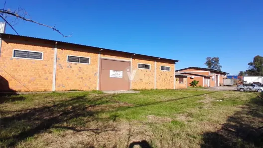 Galpão/Depósito/Armazém com 2 Quartos à venda, 496m² no Camobi, Santa Maria