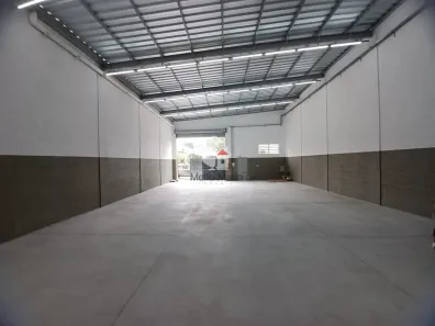 Galpão/Depósito/Armazém para alugar, 320m² no Jaguaribe, Osasco