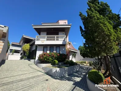 Casa com 5 Quartos à venda, 355m² no Boa Vista, Joinville