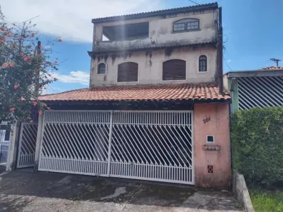 Sobrado com 4 Quartos à venda, 250m² no Jardim das Indústrias, Jacareí