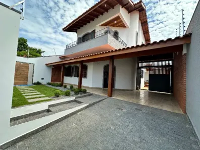 Sobrado com 3 Quartos à venda, 280m² no Jardim Imperador, Peruíbe