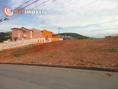 Lote/Terreno à venda, 478m² no Lúcio de Abreu, Contagem