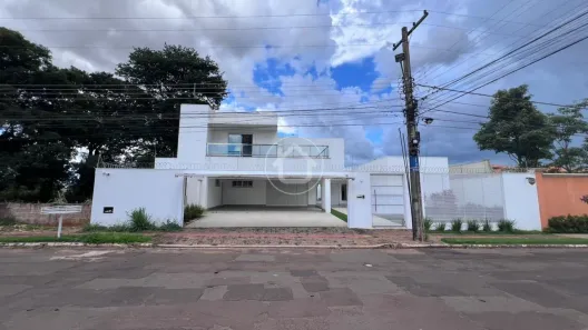 Sobrado com 4 Quartos à venda, 542m² no Chácara Cachoeira, Campo Grande