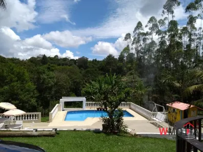 Fazenda/Sítio com 6 Quartos à venda, 600m² no Cézar de Souza, Mogi das Cruzes