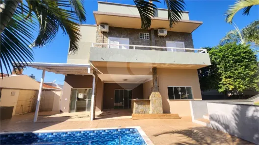 Sobrado com 3 Quartos para alugar, 365m² no Altos do Jaraguá, Araraquara