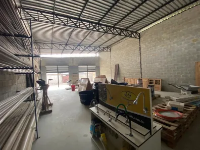Galpão/Depósito/Armazém à venda, 200m² no Nascentes Imperiais, Contagem