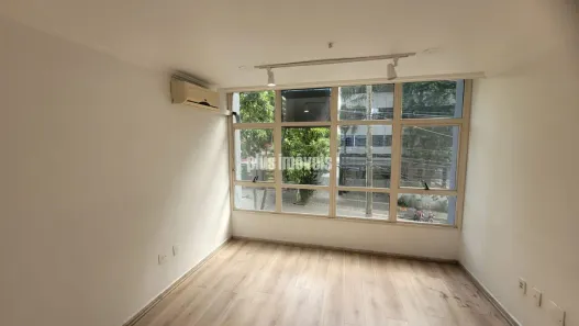 Sala Comercial à venda, 31m² no Cerqueira César, São Paulo