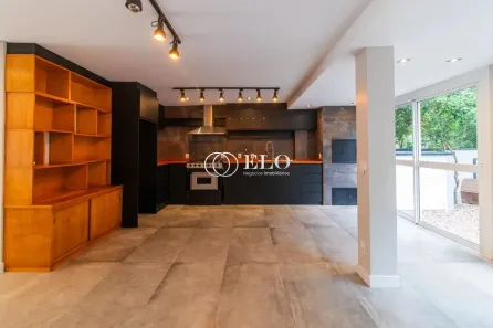 Casa de Condomínio com 3 Quartos para venda ou aluguel, 300m² no Vila Nova, Porto Alegre