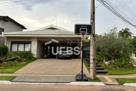 Casa de Condomínio com 3 Quartos à venda, 201m² no Loteamento Portal do Sol I, Goiânia