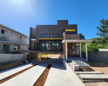 Casa com 3 Quartos à venda, 258m² no Vila Nova, Porto Alegre