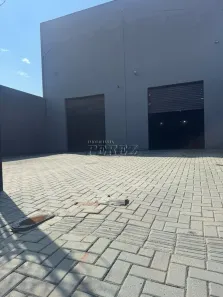 Galpão/Depósito/Armazém à venda, 220m² no Jardim Maria Celina, Londrina