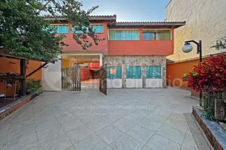 Casa com 4 Quartos à venda, 276m² no Balneario Arpoador, Peruíbe