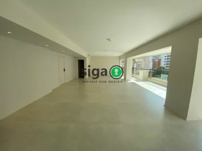 Apartamento com 3 Quartos à venda, 230m² no Vila Uberabinha, São Paulo