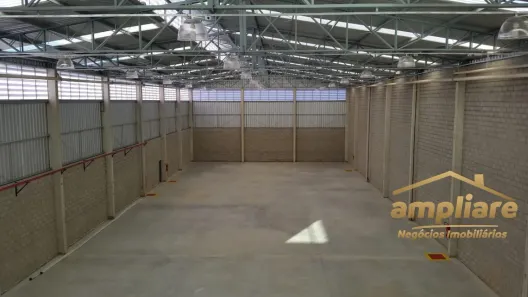 Galpão/Depósito/Armazém para venda ou aluguel, 1568m² no Iporanga, Sorocaba