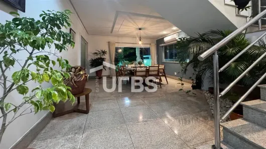 Casa de Condomínio com 5 Quartos à venda, 388m² no Loteamento Portal do Sol II, Goiânia