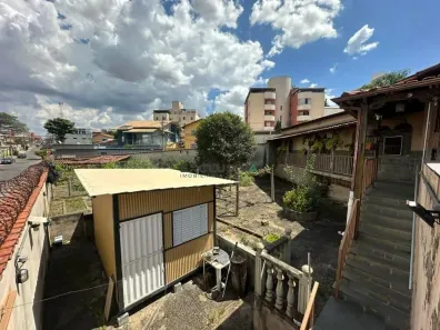 Casa com 2 Quartos à venda, 177m² no Alvorada, Contagem