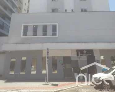 Sala Comercial para alugar, 65m² no São João, Itajaí