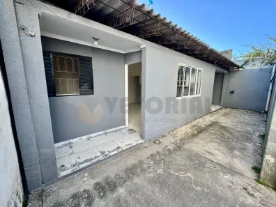 Casa com 2 Quartos para alugar, 45m² no Barranco Alto, Caraguatatuba