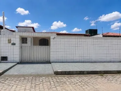 Casa com 3 Quartos à venda, 250m² no Pitimbu, Natal