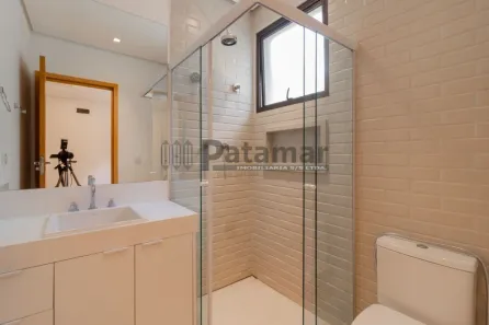 Sobrado com 4 Quartos para alugar, 450m² no Jardim Guedala, São Paulo