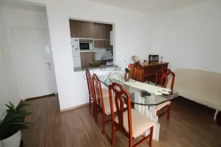 Apartamento com 3 Quartos para alugar, 65m² no Vila Industrial, São José dos Campos