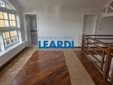 Casa de Condomínio com 4 Quartos para alugar, 260m² no Jardim Cordeiro, São Paulo