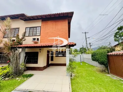 Casa de Condomínio com 2 Quartos à venda, 80m² no Itaipu, Niterói