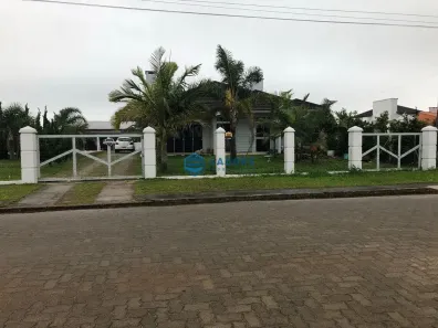 Casa com 3 Quartos à venda, 179m² no Centro, Arroio do Sal