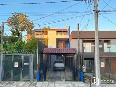 Casa com 3 Quartos à venda, 16m² no Guarujá, Porto Alegre