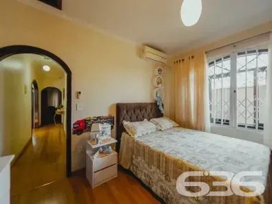 Casa com 3 Quartos à venda, 148m² no Jardim Iririú, Joinville