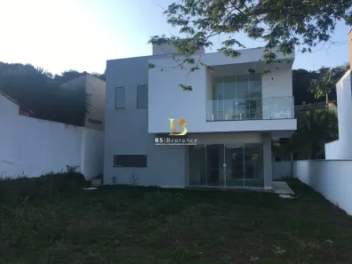 Casa com 3 Quartos à venda, 120m² no Serra Grande, Niterói