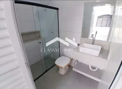 Sobrado com 4 Quartos para alugar, 247m² no Brasil, Uberlândia