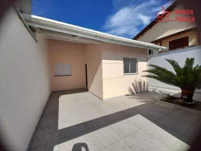 Casa de Condomínio com 3 Quartos à venda, 60m² no Jardim Aeroporto, Guaratinguetá