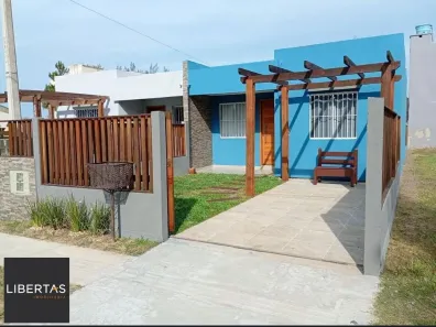 Casa com 2 Quartos à venda, 65m² no Jardim Do Éden, Tramandaí
