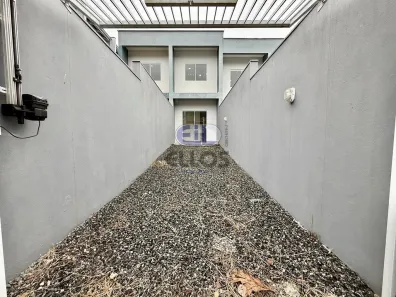 Casa com 2 Quartos à venda, 65m² no Nova Brasília, Joinville